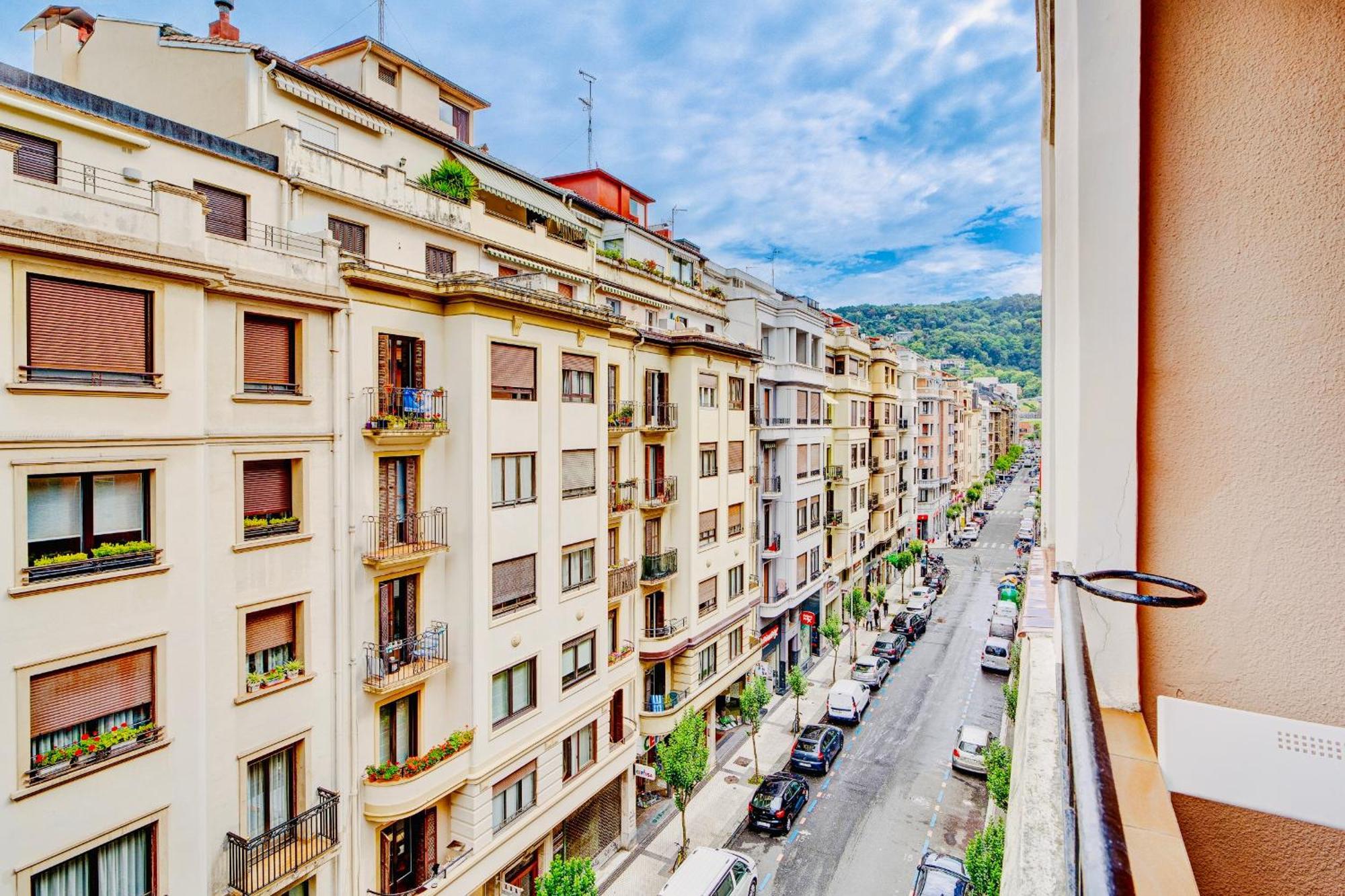 Apartamento Coqueto En Gros San Sebastián Esterno foto